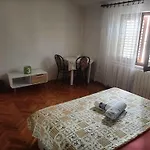 Zdenka 1 Apartment Trogir